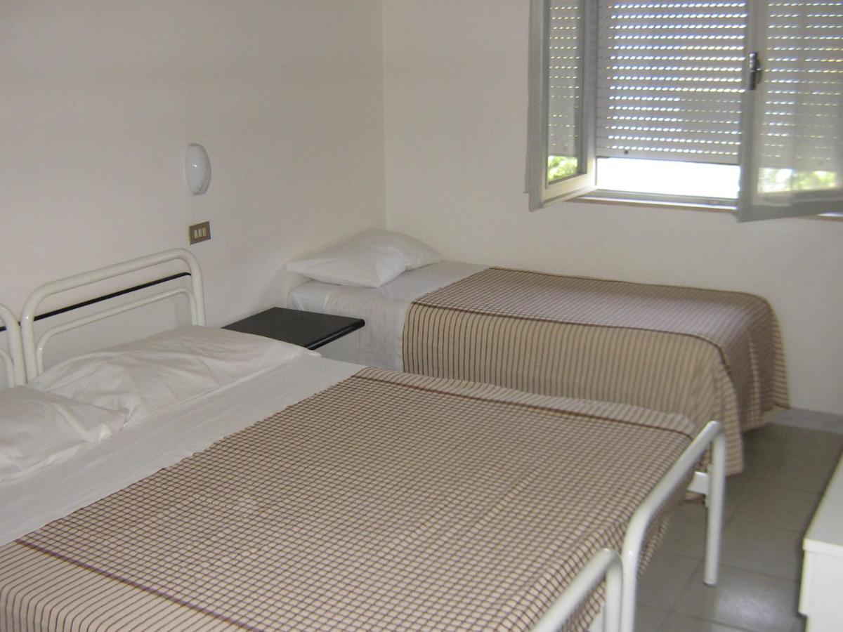 Hotel Ivette Rimini Rum bild
